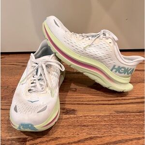 HOKA Kawana Women’s size 8
